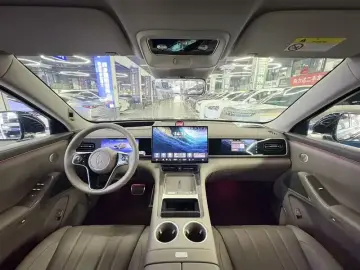 2026 Aito AITO M7 с пробегом 15 000 км
