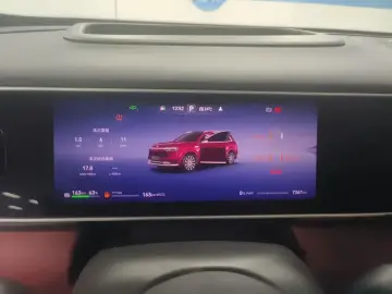 2026 Aito AITO M7 с пробегом 7 400 км