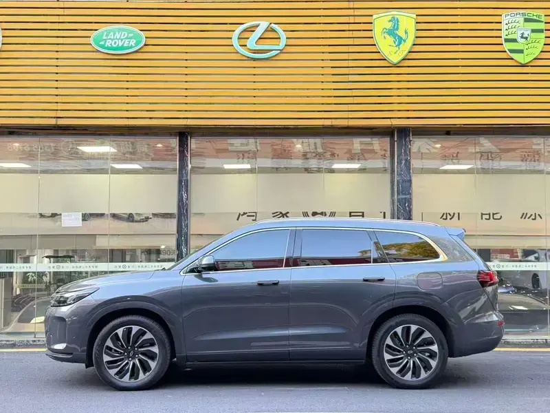 2022 Aito AITO M7 с пробегом 118 000 км