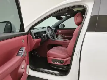2026 Aito AITO M7 с пробегом 15 800 км