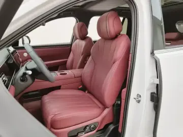 2026 Aito AITO M7 с пробегом 15 800 км