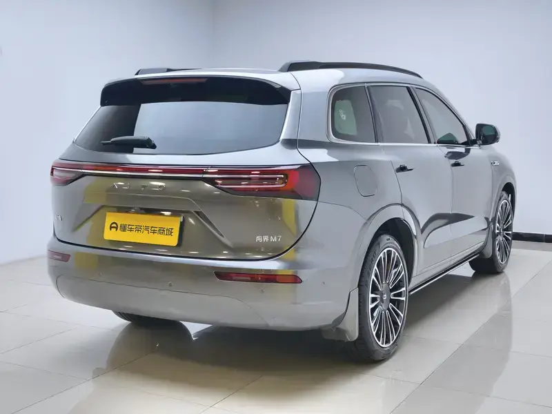 2024 Aito AITO M7 с пробегом 59 800 км