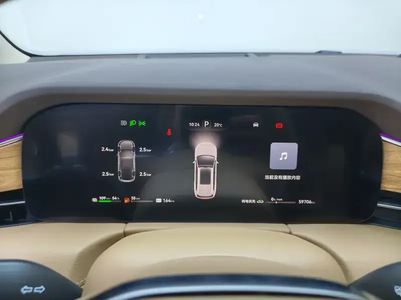 2024 Aito AITO M7 с пробегом 59 800 км