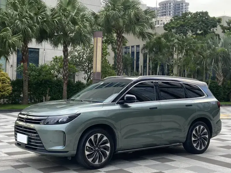 2022 Aito AITO M7 с пробегом 103 000 км