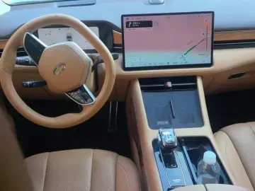 2024 Aito AITO M7 с пробегом 89 000 км