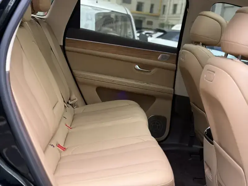 2024 Aito AITO M7 с пробегом 24 000 км