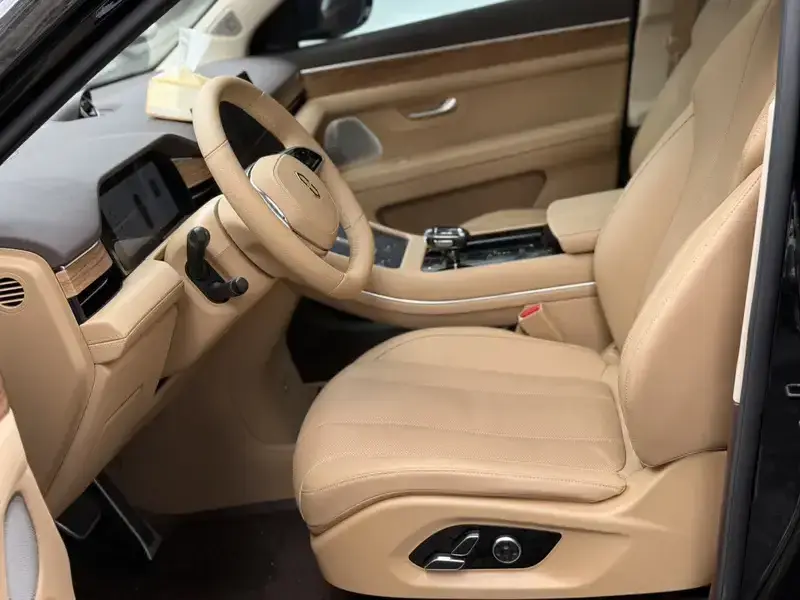 2024 Aito AITO M7 с пробегом 24 000 км