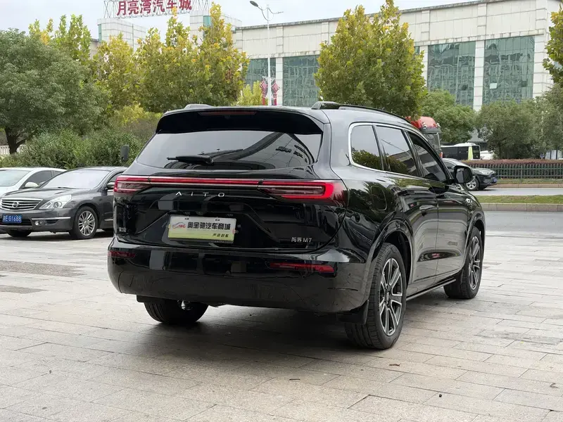 2024 Aito AITO M7 с пробегом 25 600 км
