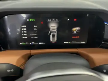 2024 Aito AITO M7 с пробегом 25 600 км