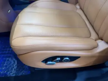 2024 Aito AITO M7 с пробегом 25 600 км