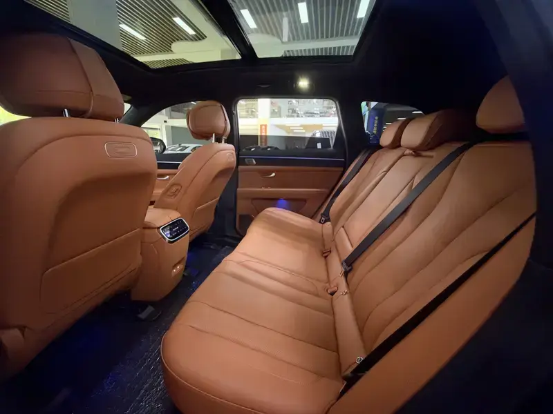 2024 Aito AITO M7 с пробегом 25 600 км