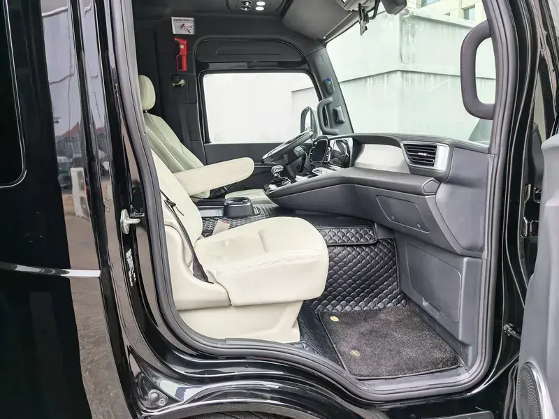 2025 Hongqi Guoyue с пробегом 17 000 км