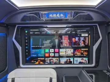 2025 Hongqi Guoyue с пробегом 17 000 км