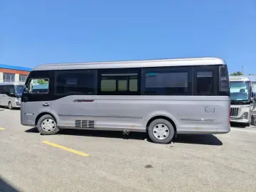 2025 Hongqi Guoyue с пробегом 22 000 км