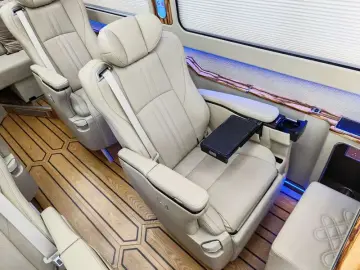 2025 Hongqi Guoyue с пробегом 22 000 км