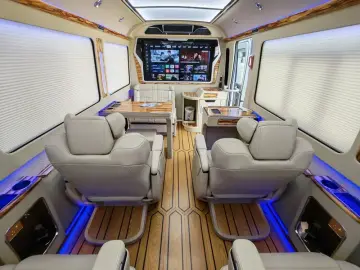 2025 Hongqi Guoyue с пробегом 22 000 км