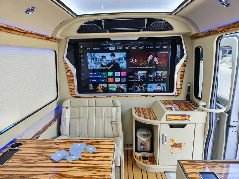2025 Hongqi Guoyue с пробегом 22 000 км