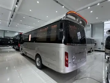 2026 Hongqi Guoyue с пробегом 200 км