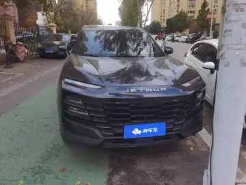 2023 JETOUR Dasheng i-DM с пробегом 14 000 км