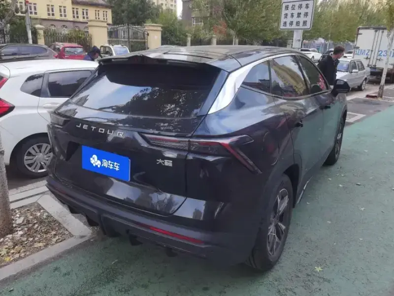 2023 JETOUR Dasheng i-DM с пробегом 14 000 км