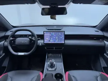 2023 JETOUR Dasheng i-DM с пробегом 22 300 км