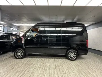 2025 Mercedes-Benz Sprinter с пробегом 100 км