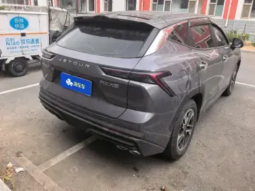 2025 JETOUR Dasheng i-DM с пробегом 16 000 км