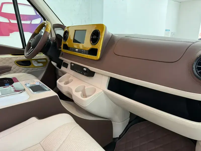 2022 Mercedes-Benz Sprinter с пробегом 7 000 км