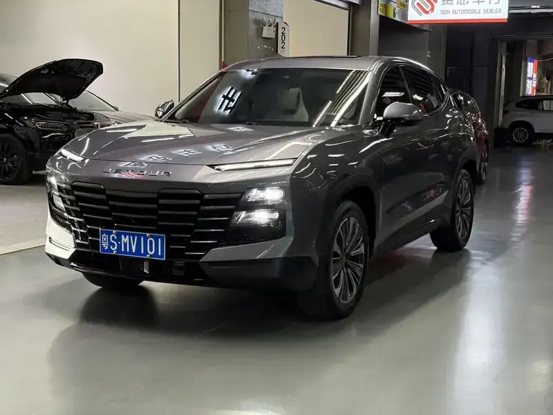 2023 JETOUR Dasheng i-DM с пробегом 41 000 км