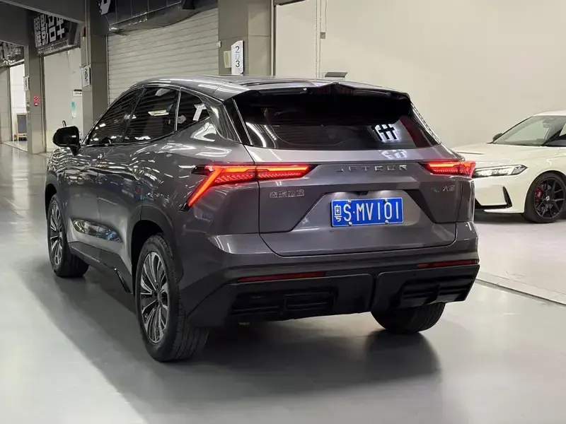 2023 JETOUR Dasheng i-DM с пробегом 41 000 км