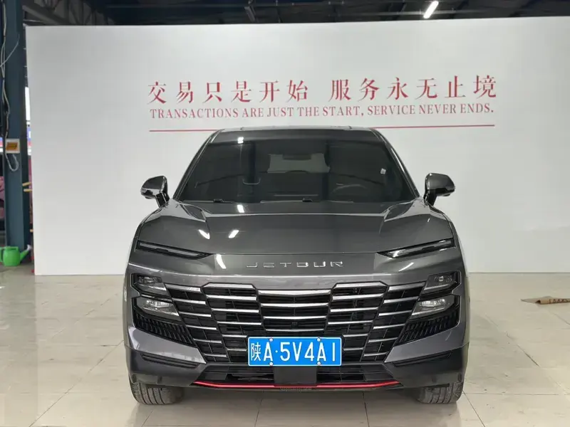 2023 JETOUR Dasheng i-DM с пробегом 30 000 км