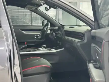 2023 JETOUR Dasheng i-DM с пробегом 30 000 км