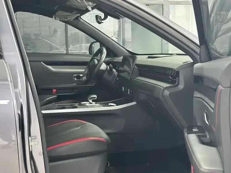 2023 JETOUR Dasheng i-DM с пробегом 30 000 км