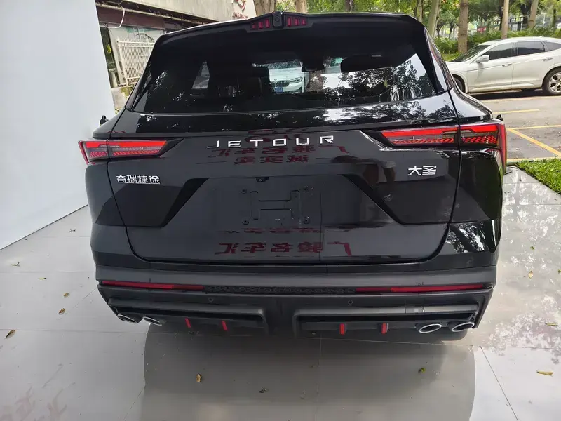 2024 JETOUR Dasheng i-DM с пробегом 13 000 км