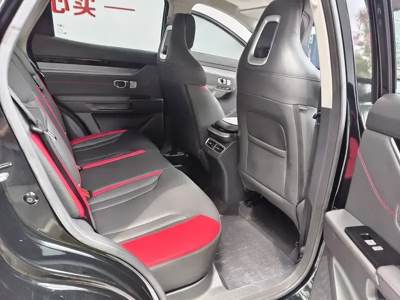 2024 JETOUR Dasheng i-DM с пробегом 13 000 км