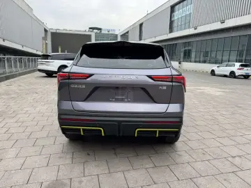 2024 JETOUR Dasheng i-DM с пробегом 10 000 км