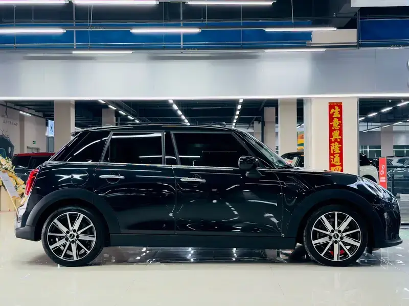 2023 Mini Electric MINI COOPER с пробегом 20 000 км