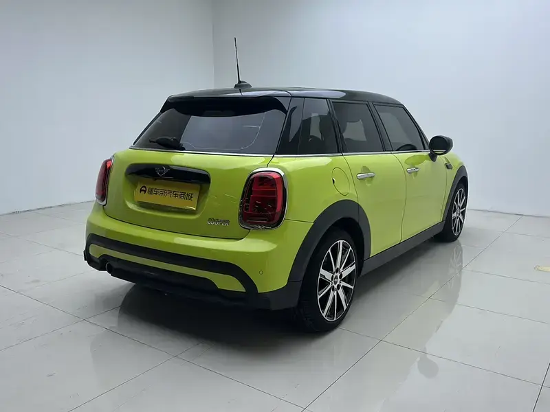 2023 Mini Electric MINI COOPER с пробегом 14 400 км