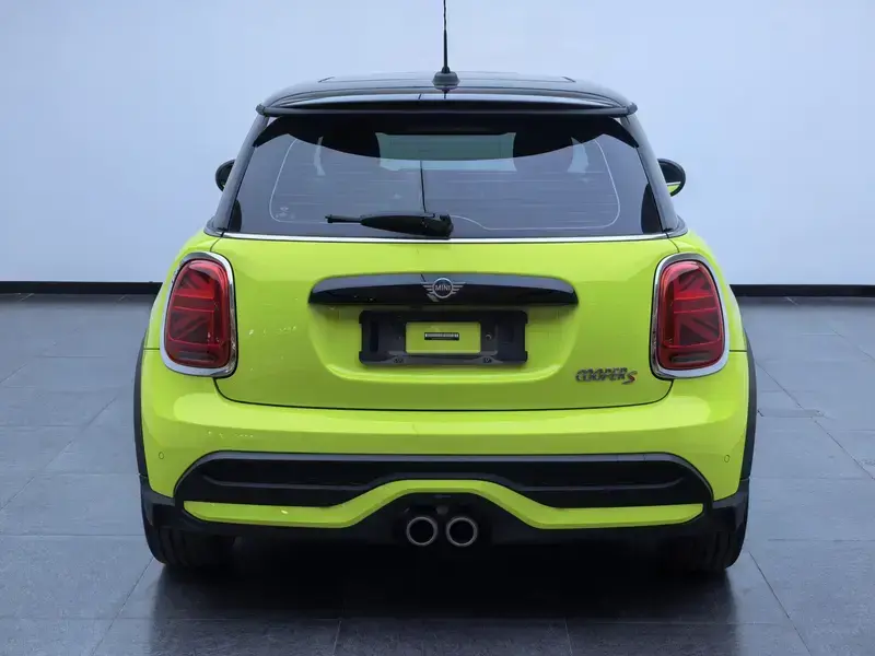 2022 Mini Electric MINI COOPER с пробегом 18 000 км