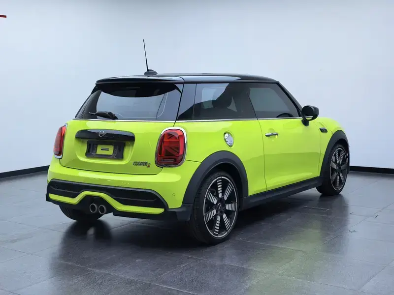 2022 Mini Electric MINI COOPER с пробегом 18 000 км