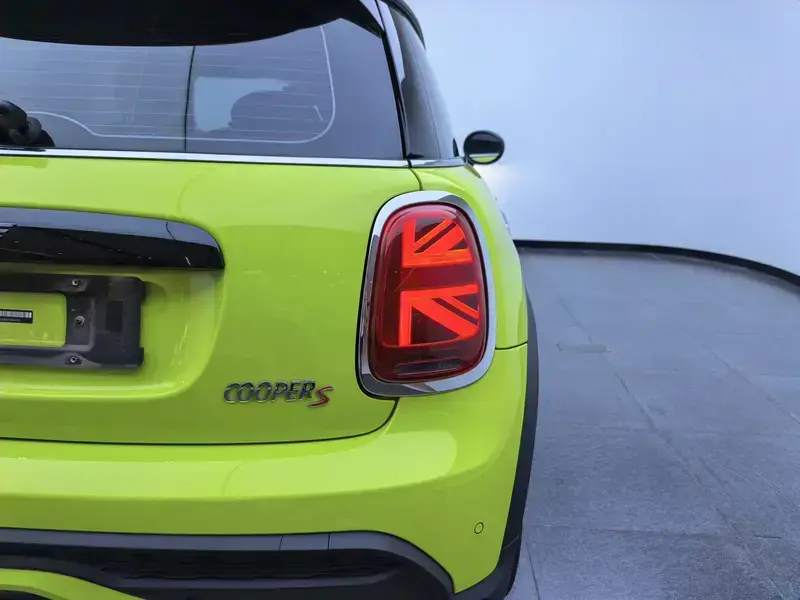2022 Mini Electric MINI COOPER с пробегом 18 000 км