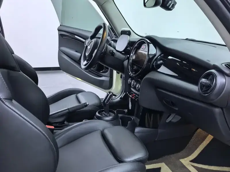 2022 Mini Electric MINI COOPER с пробегом 80 000 км