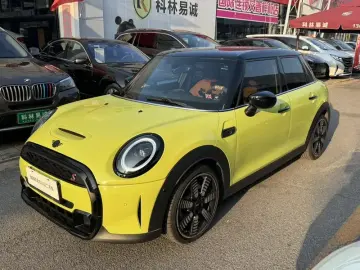 2023 Mini Electric MINI COOPER с пробегом 8 900 км