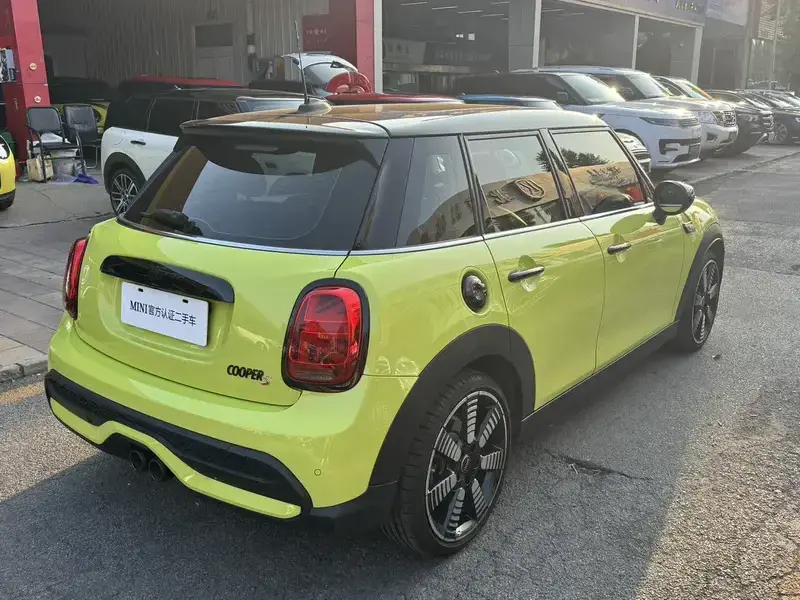 2023 Mini Electric MINI COOPER с пробегом 8 900 км