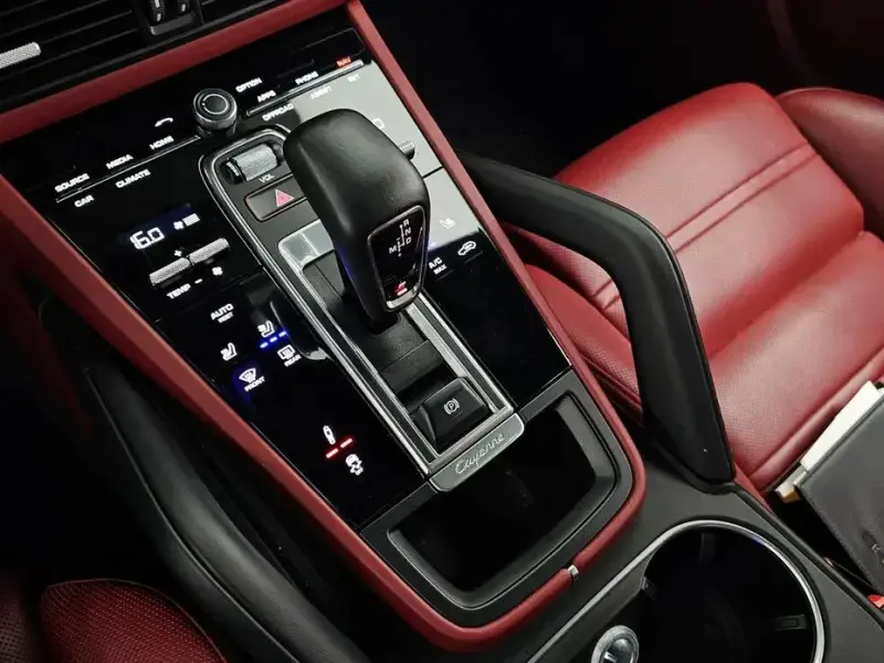 2021 Porsche Cayenne с пробегом 57 333 км