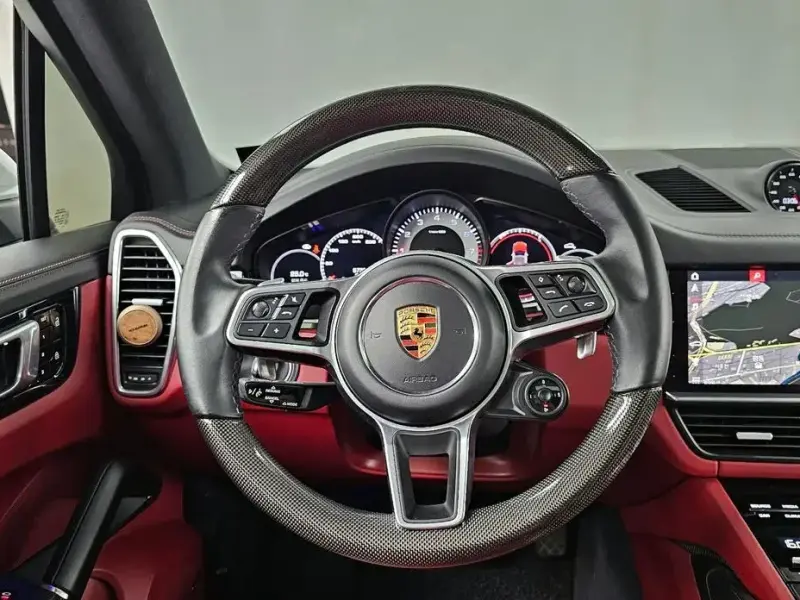 2021 Porsche Cayenne с пробегом 57 333 км