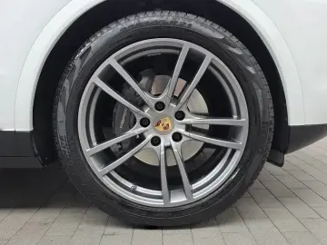 2021 Porsche Cayenne с пробегом 29 155 км