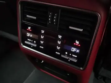 2021 Porsche Cayenne с пробегом 29 155 км