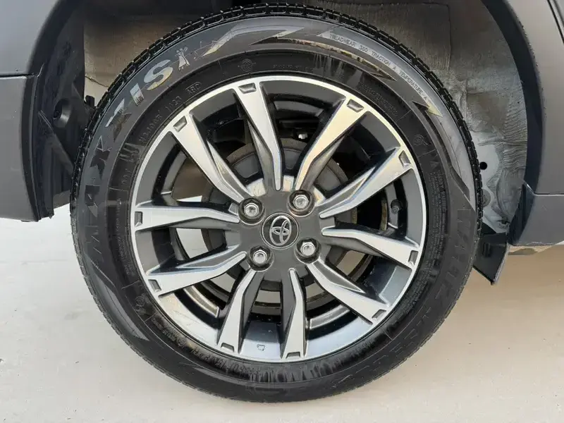 2022 Toyota Zelos с пробегом 38 000 км