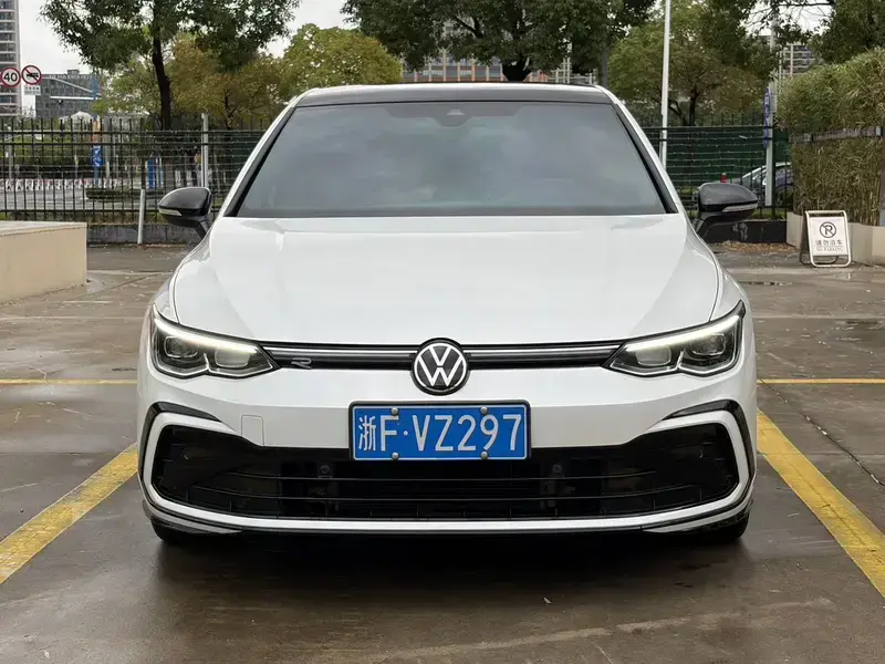 2023 Volkswagen Golf Electric с пробегом 35 000 км